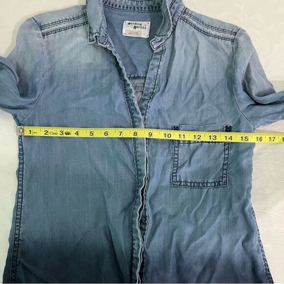 Anthropologie holding Horses Womens soft Chambray Ombré Tencel Button Up Top - Picture 5 of 7